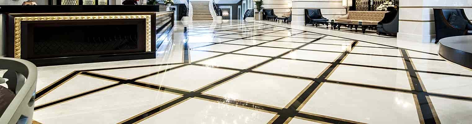 Otel, mutfak, giriş holleri, yer kaplamaları